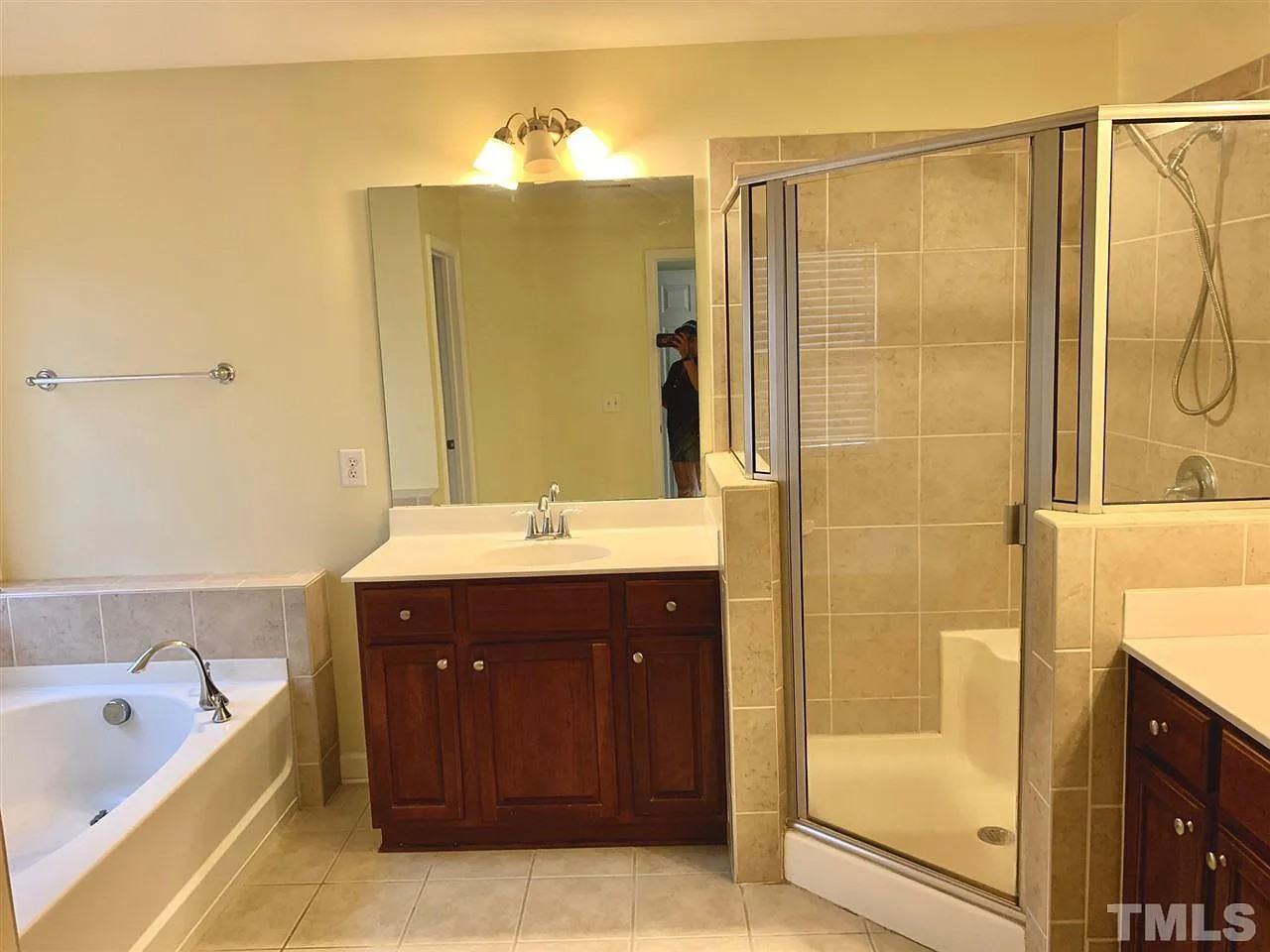 435 Oak Alley Trl #NA - Photo 3 of 5