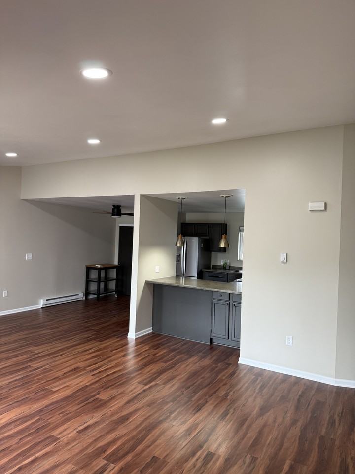 514 Root Ave #D - Photo 3 of 22