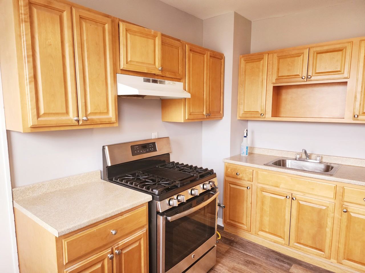6 Hillhouse Ave #2ndFL - Photo 3 of 4