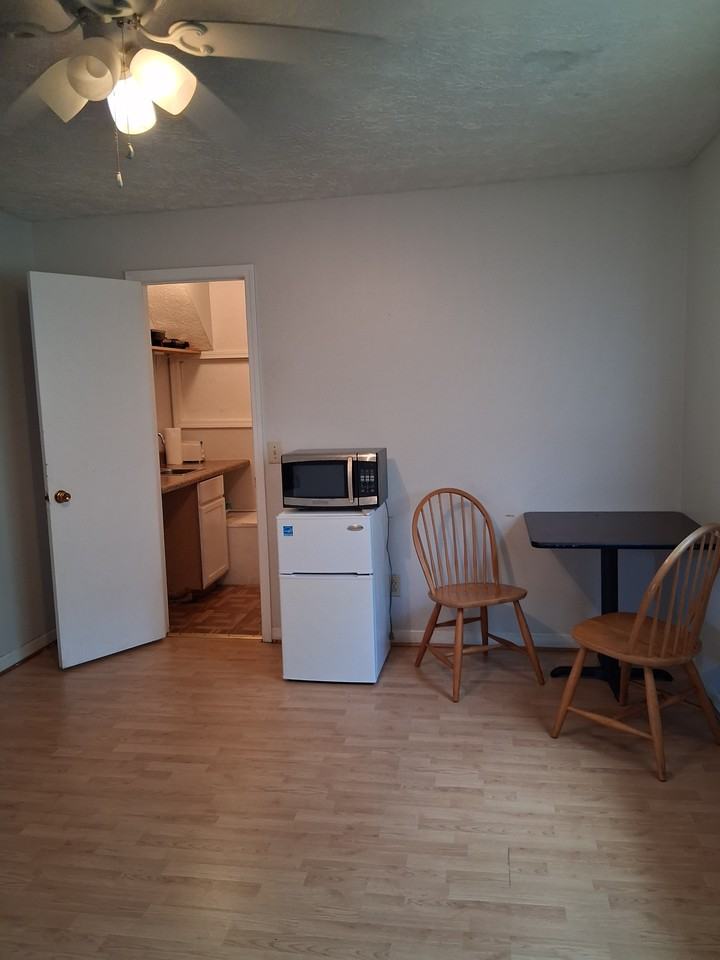 2636 Bailey Dr - Photo 3 of 21