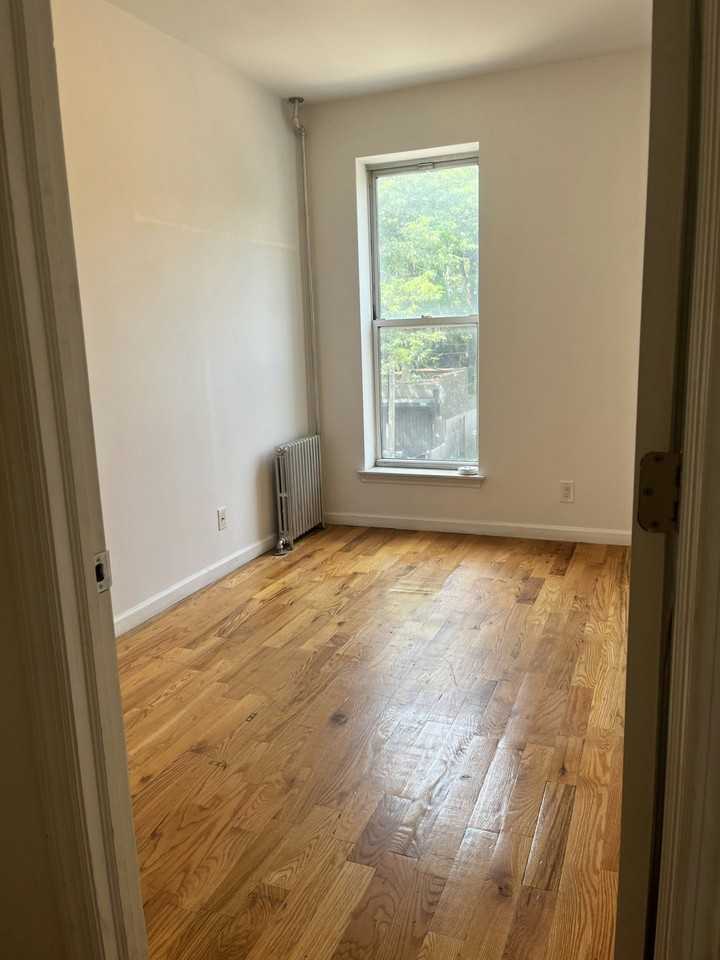 293 Grand Ave #2L - Photo 7 of 8