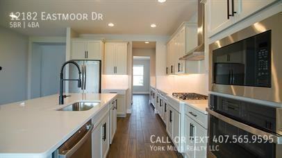 12182 Eastmoor Dr - Photo 3 of 50