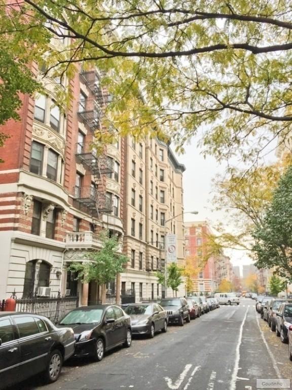 245 W 113th St - Photo 4 of 10