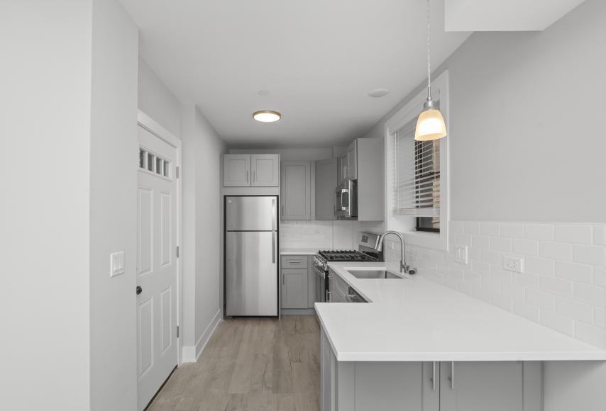 1133 Oak Avenue - Photo 4 of 7