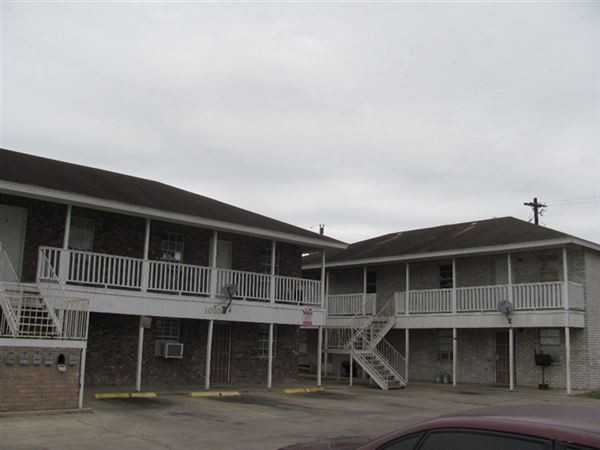 1010 Apollo Ave - Photo 3 of 6