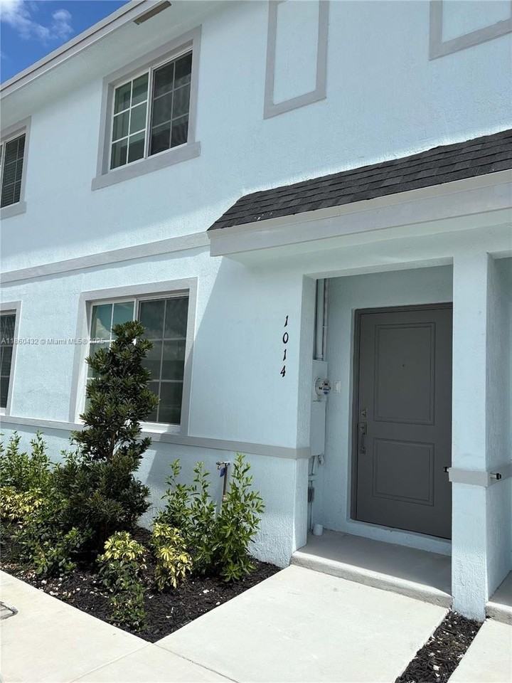 1014 West Davis Parkway #1014 - Photo 2 of 19