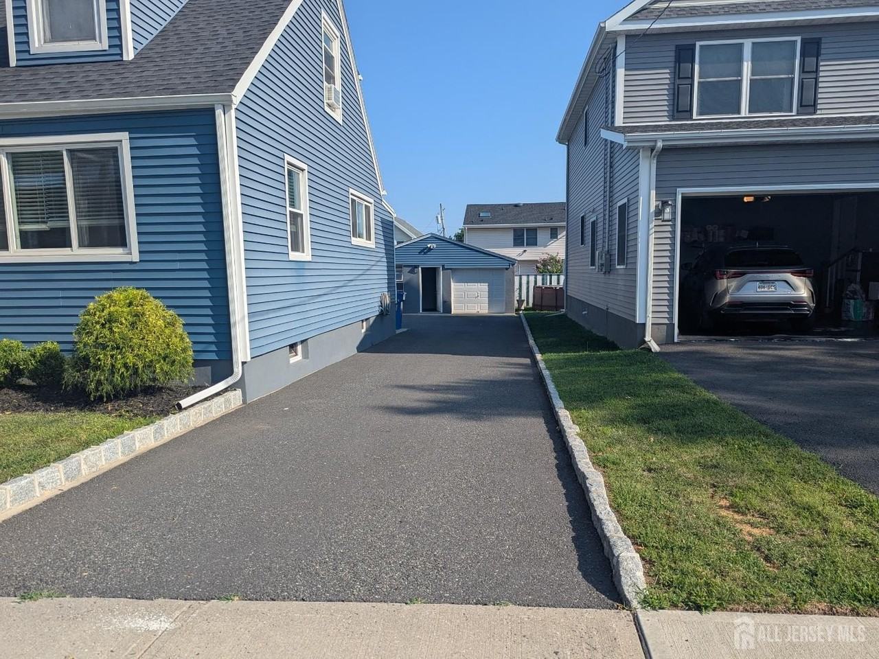 321 Augusta Street Street #A - Photo 4 of 23