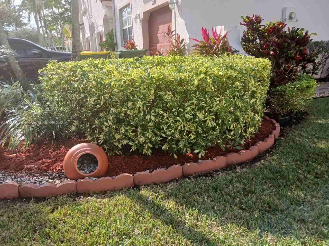 2155 Northeast 3rd Court - Photo 2 of 8