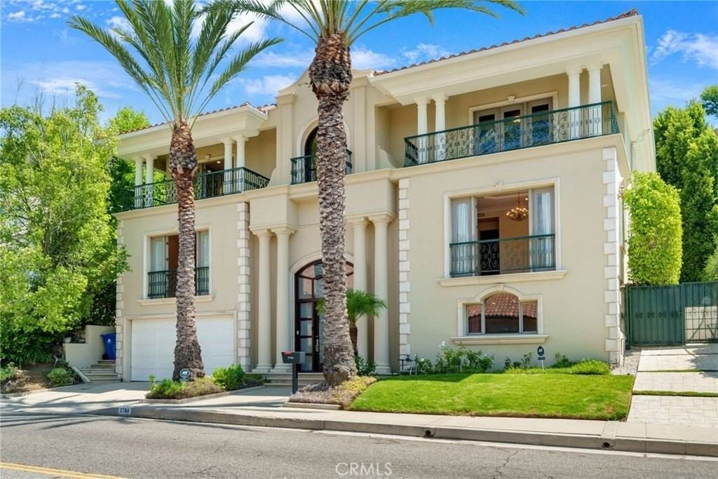 2784 Deep Canyon Dr - Photo 3 of 45