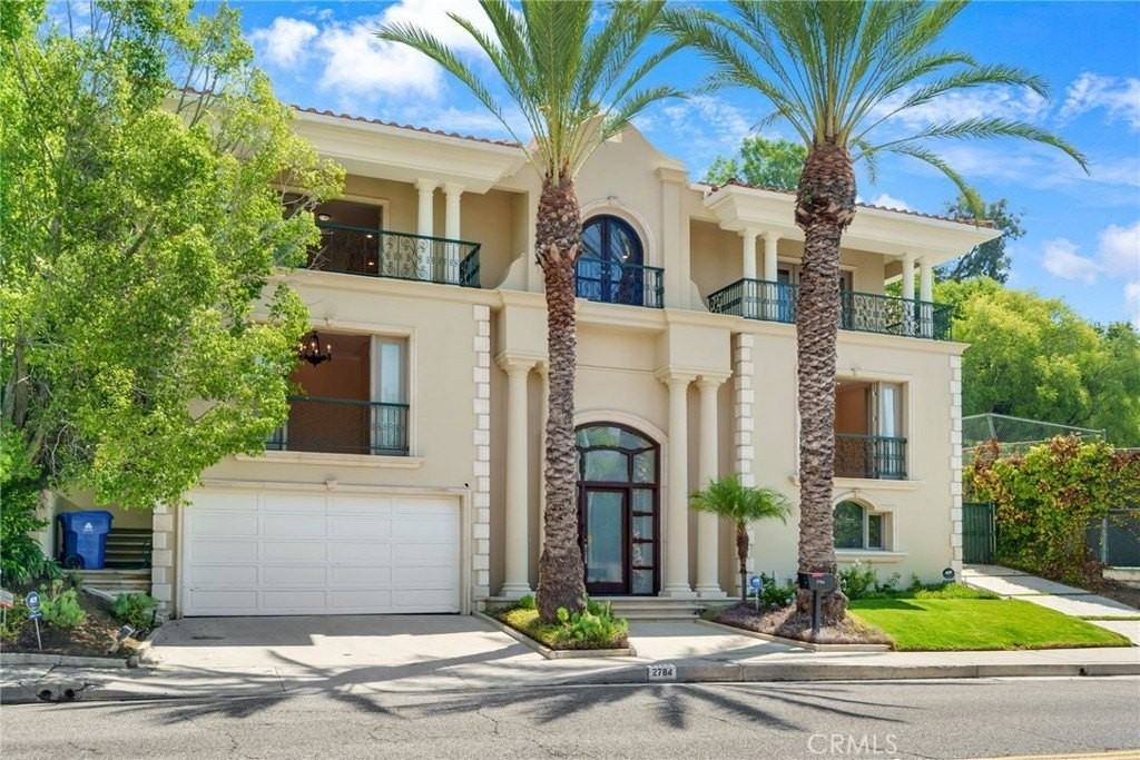 2784 Deep Canyon Dr - Photo 4 of 45