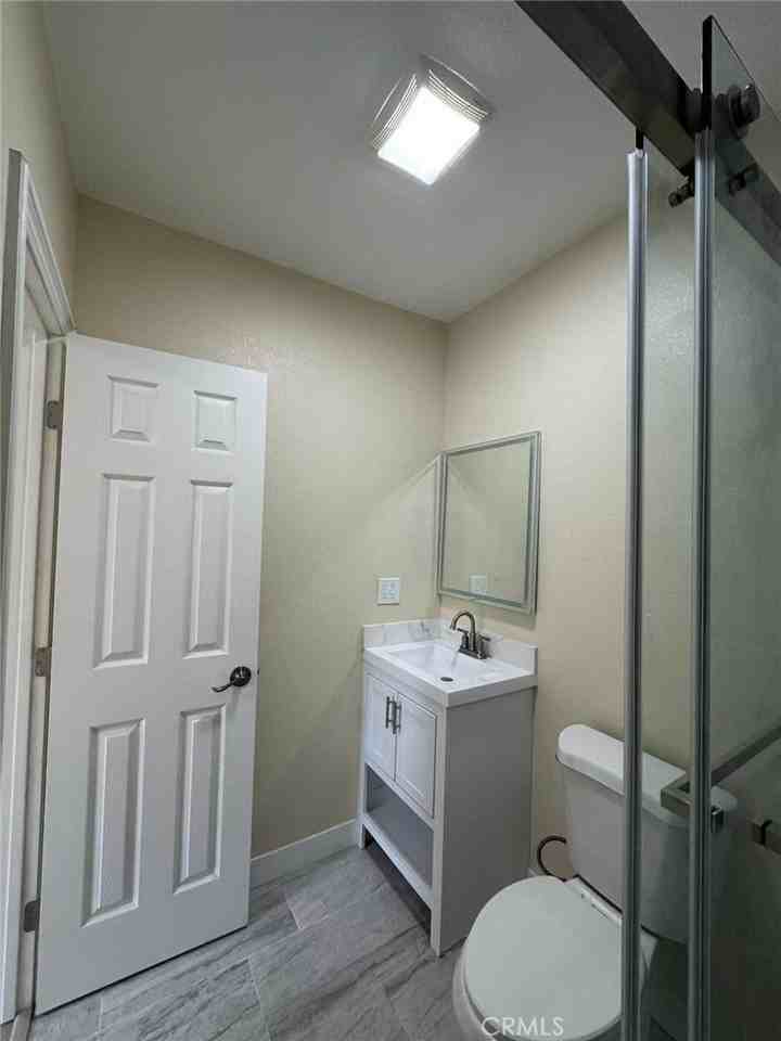 2032 Victoria Dr - Photo 6 of 11