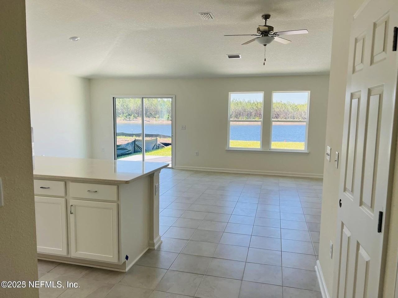 10961 Stapleton Dr - Photo 4 of 13