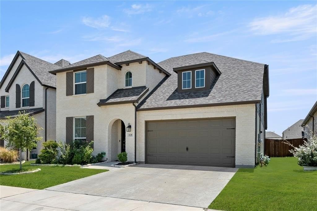 1128 Superbloom Ave - Photo 2 of 24