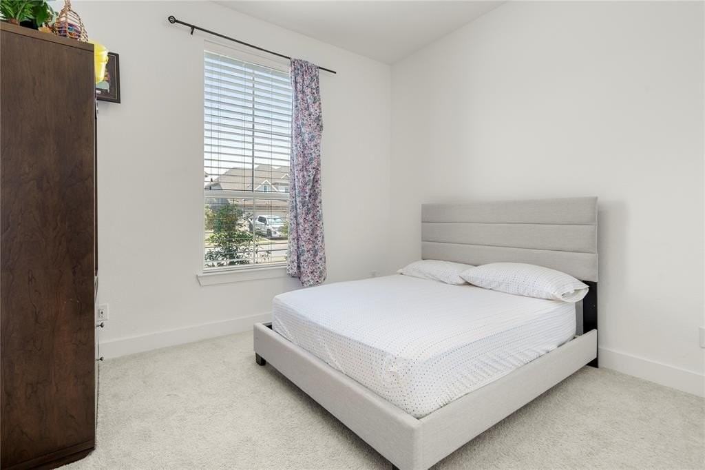 1128 Superbloom Ave - Photo 6 of 24