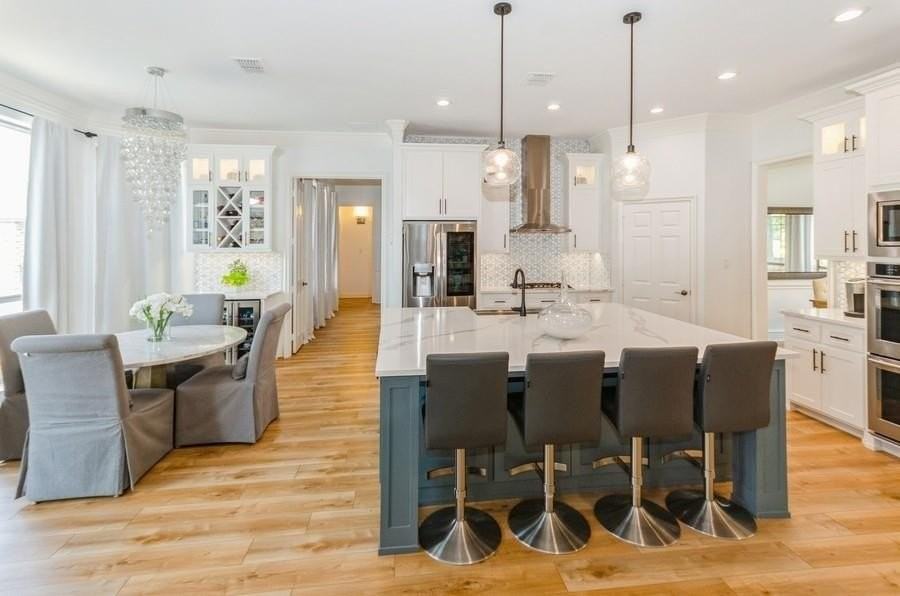 819 Equestrian Drive - Photo 6 of 40