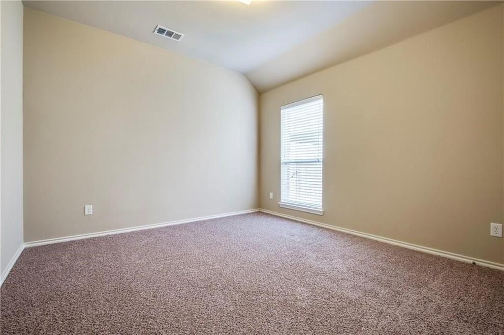 2056 Meadow View Dr - Photo 5 of 9