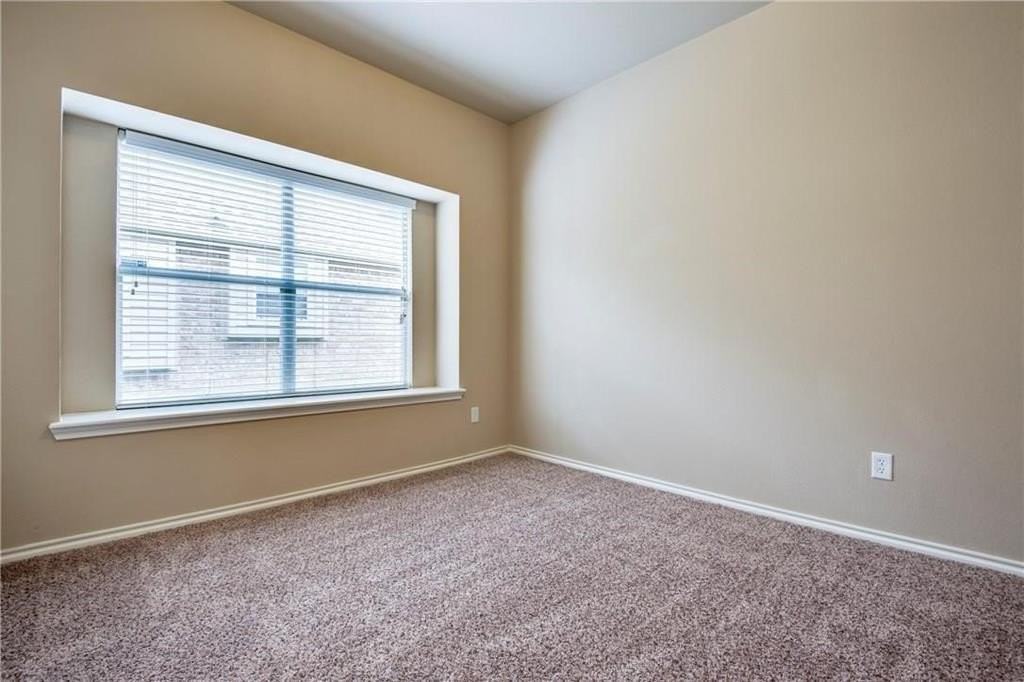 2056 Meadow View Dr - Photo 6 of 9