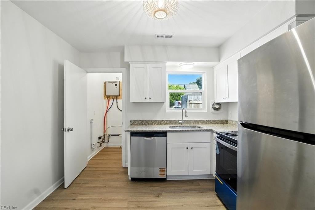 4425 Ocean View Avenue #A - Photo 5 of 16