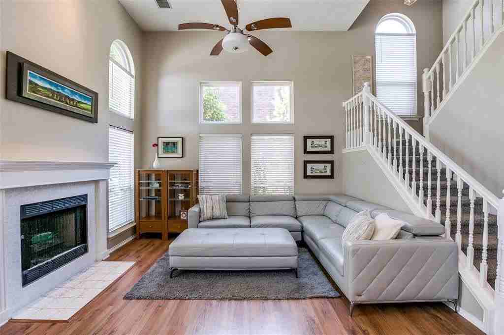 804 Ashford Dr - Photo 3 of 25