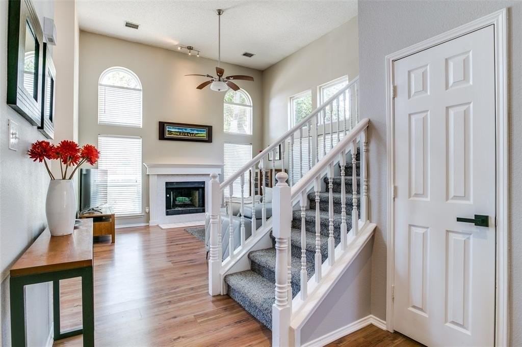 804 Ashford Dr - Photo 4 of 25