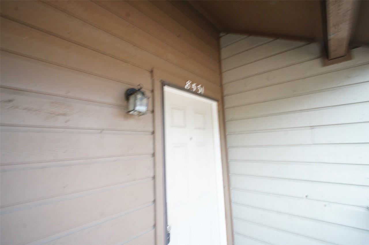 8531 Sands Point Drive - Photo 3 of 19