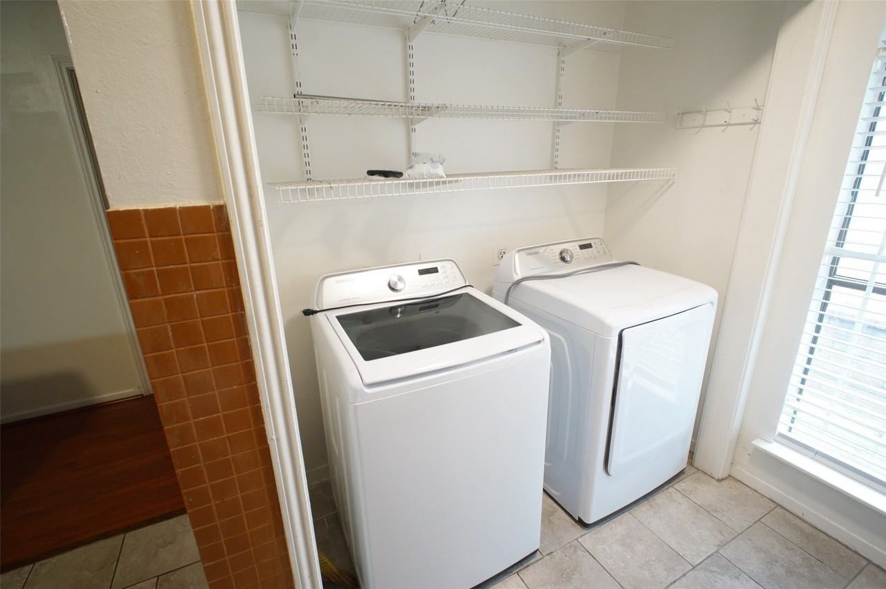 8531 Sands Point Drive - Photo 6 of 19