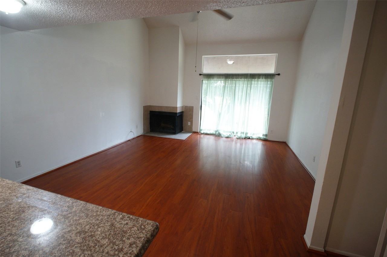 8531 Sands Point Drive - Photo 7 of 19