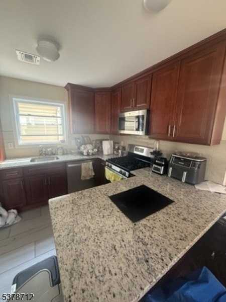 720 S 20th St - Photo 4 of 22