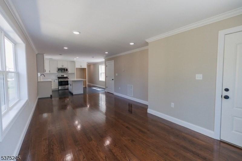 515 Walnut Street - Photo 7 of 29