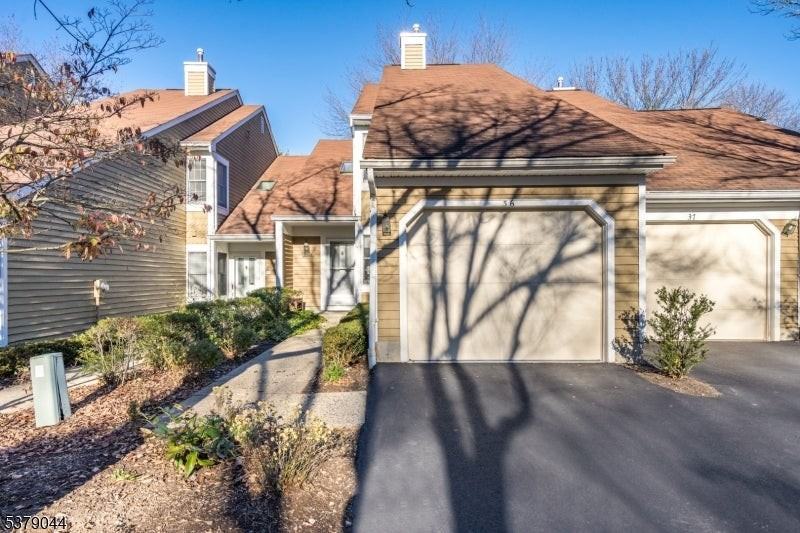 36 Eton Ct - Photo 2 of 31