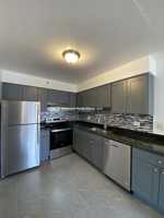 featured image of 1653 Oakwood Ave #1OA