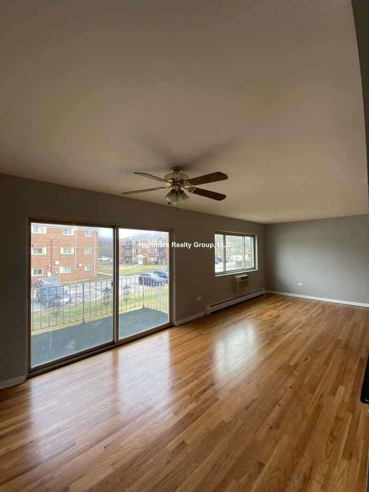 1653 Oakwood Ave #4C - Photo 4 of 17