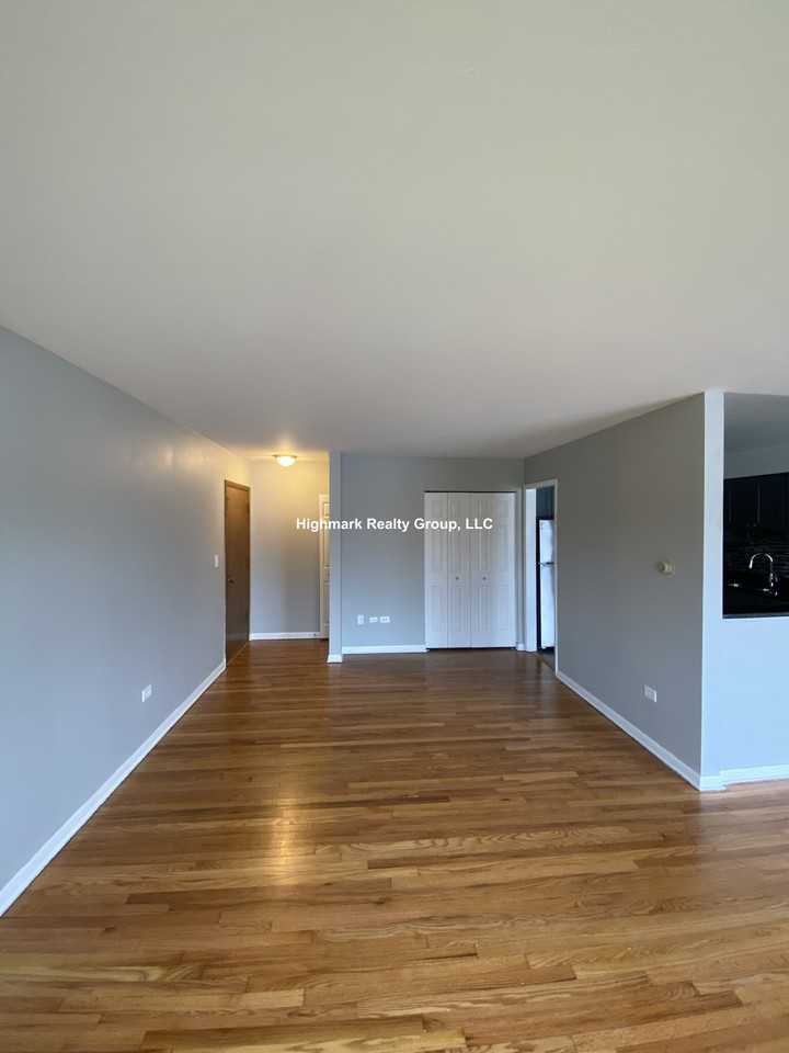 1653 Oakwood Ave #4C - Photo 7 of 17