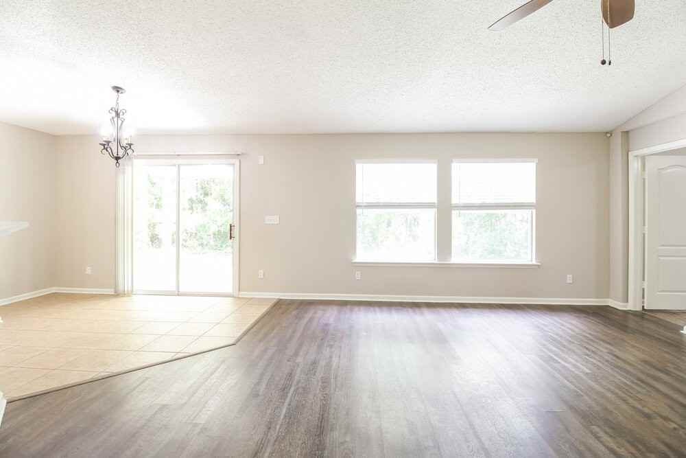 6602 River Falls Dr S - Photo 3 of 16