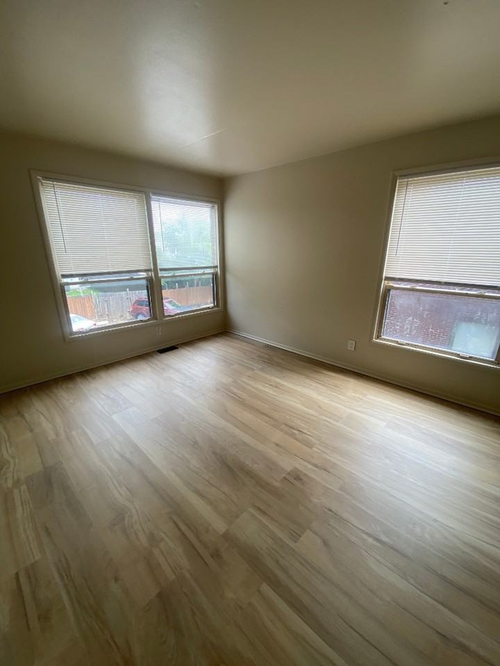 3729 Morganford Rd #G - Photo 3 of 7