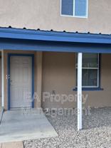 725 Edith Blvd Se #D - Photo 1 of 1