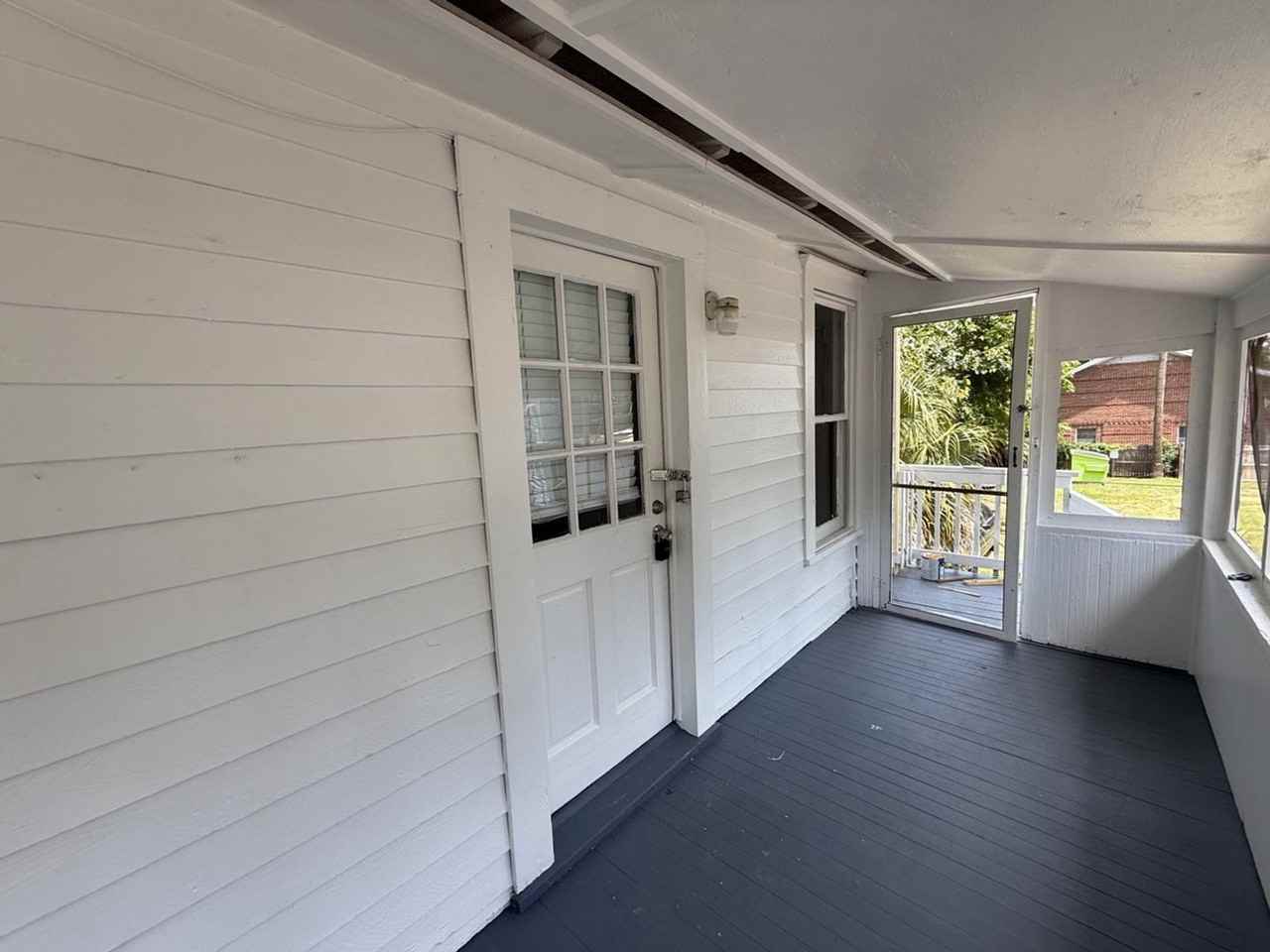 2145 Oak St - Photo 2 of 12