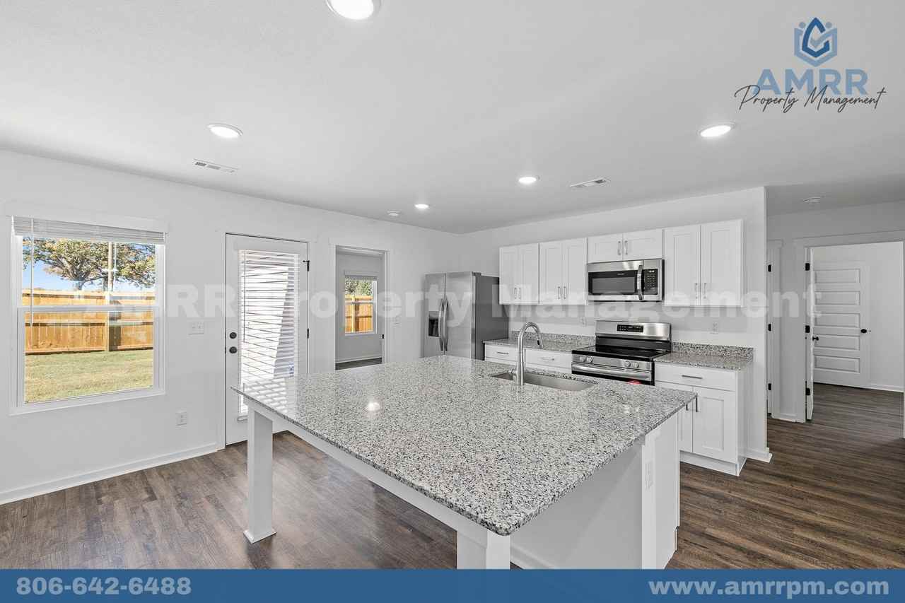 752 Short Leaf Ln - Photo 5 of 22