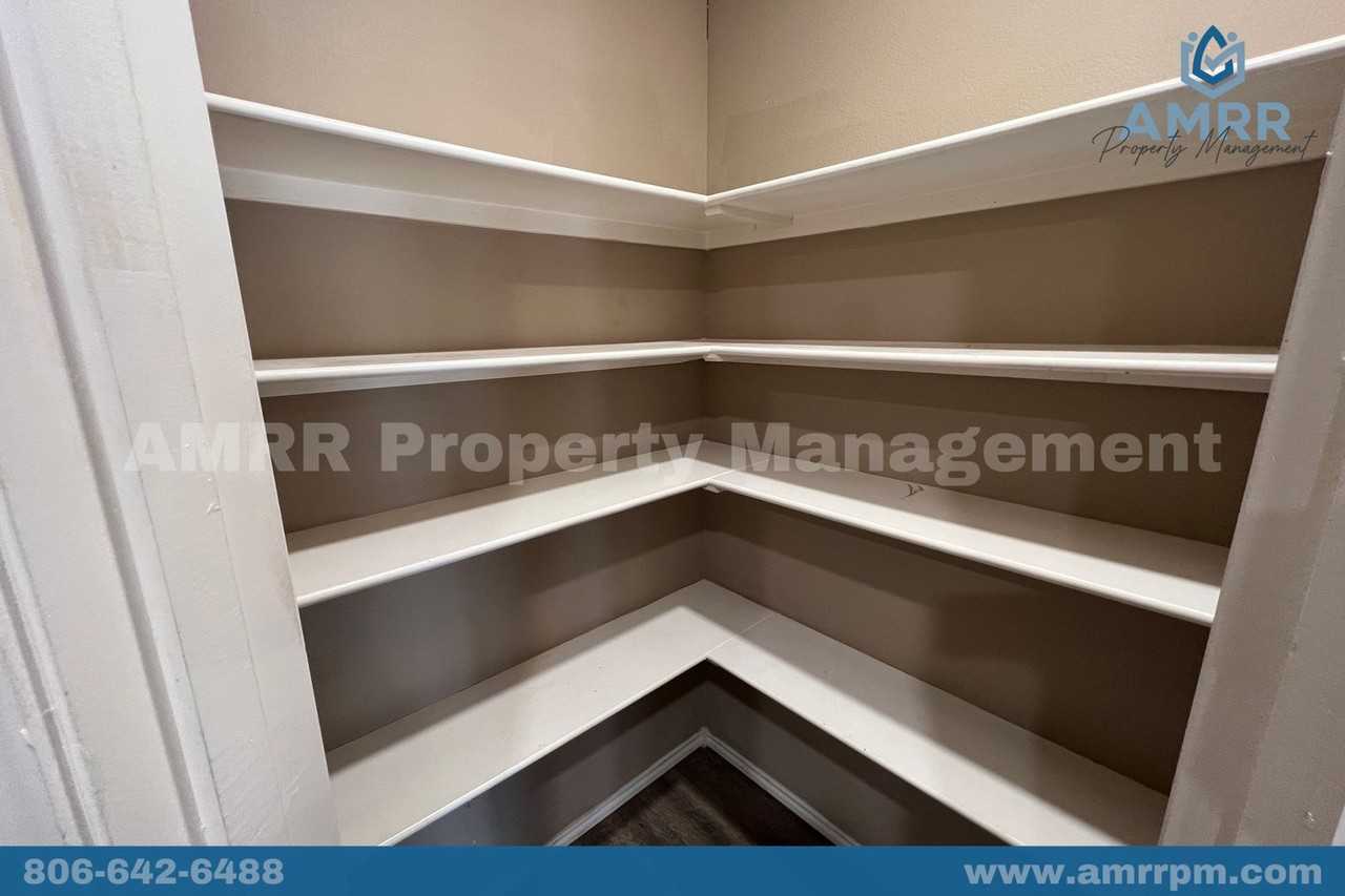 314 E Ursuline St - Photo 4 of 18