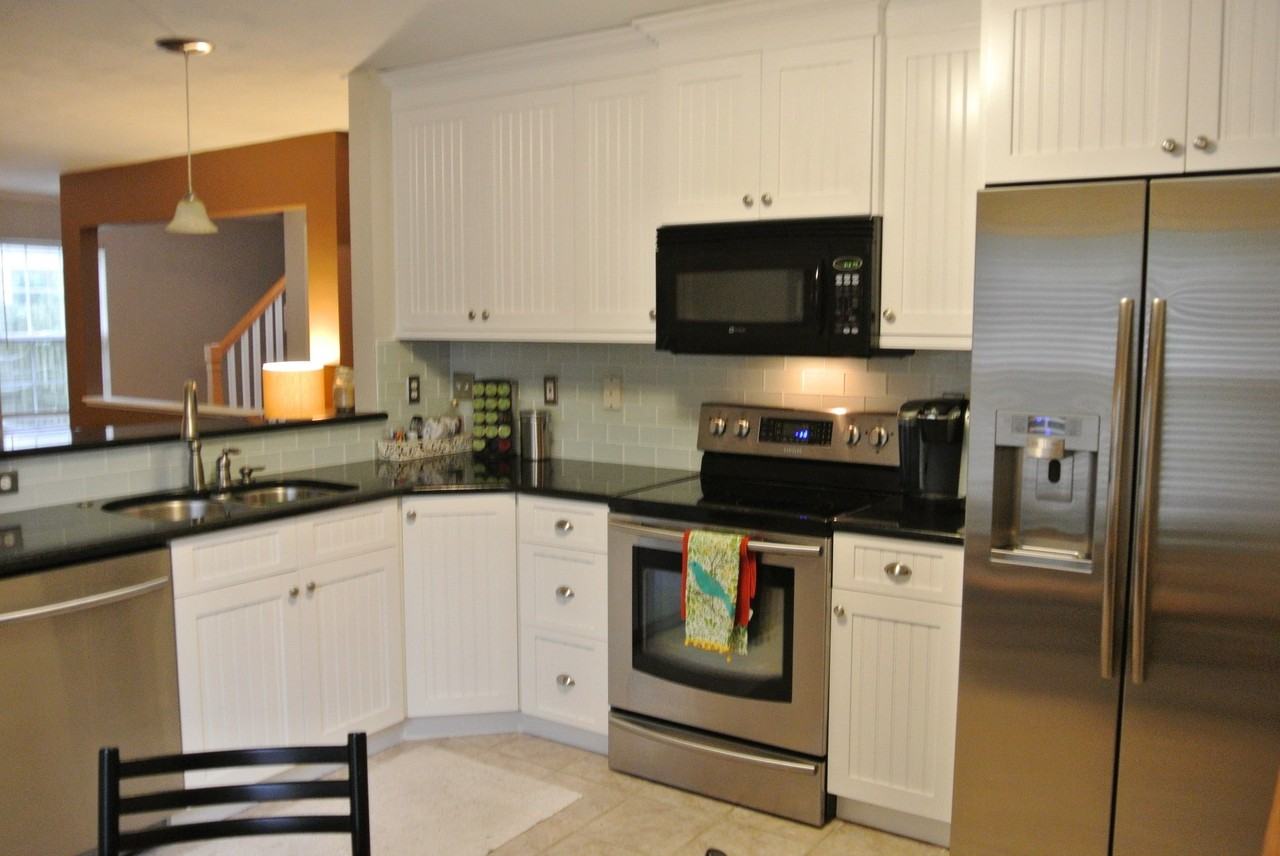 2204 Chicks Beach Ct - Photo 2 of 13