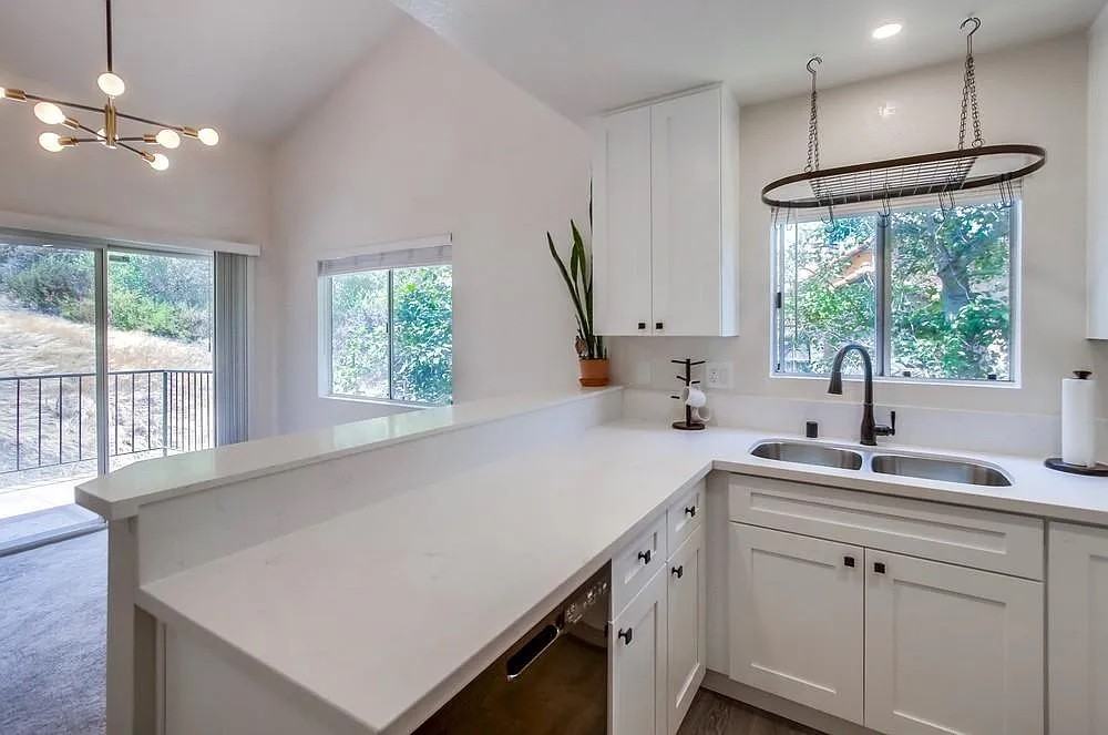 11215 Avenida De Los Lobos #D - Photo 3 of 29