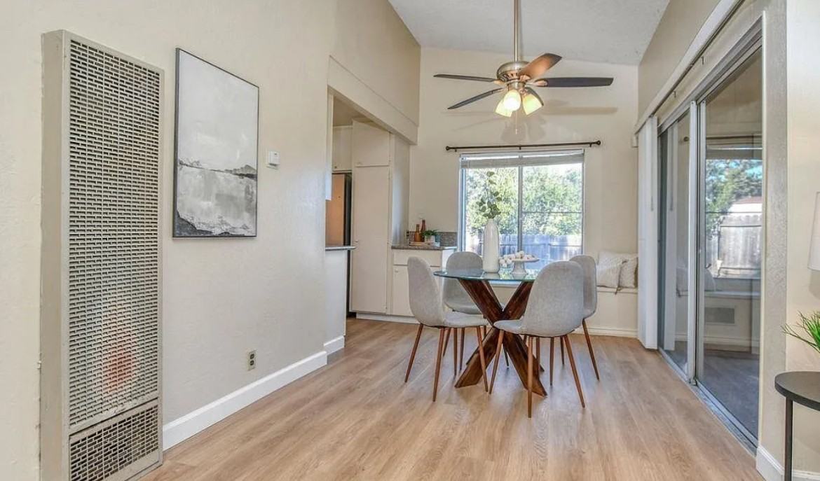 355 Parkview Ter - Photo 2 of 14