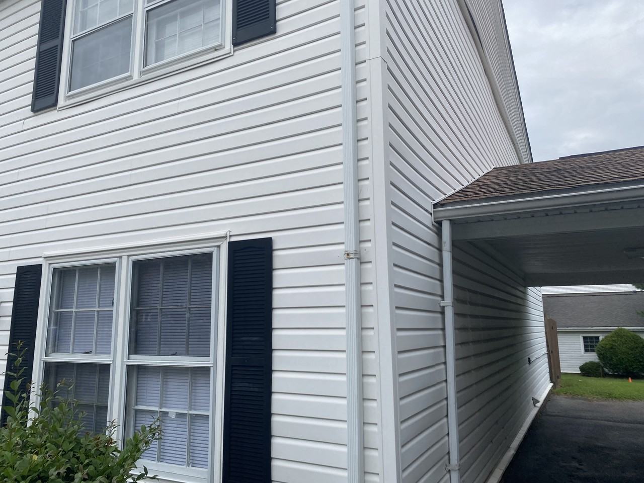 67 Towne Square Dr - Photo 3 of 47