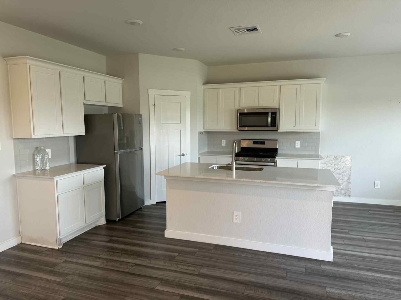 1218 Amistad Loop #NA - Photo 3 of 22