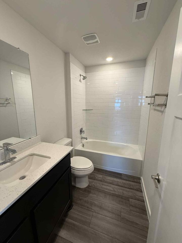 1218 Amistad Loop #NA - Photo 4 of 22