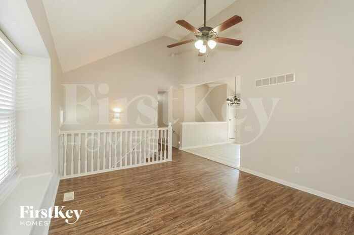 1707 Brent Ln - Photo 3 of 16