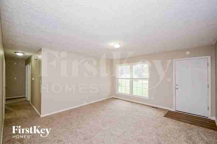 6811 Shelley Ct - Photo 2 of 16