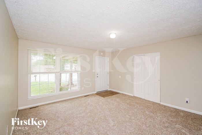 6811 Shelley Ct - Photo 3 of 16