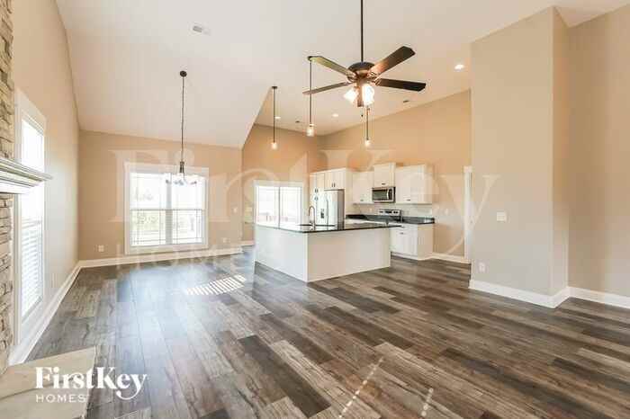 720 Jersey Dr - Photo 3 of 19