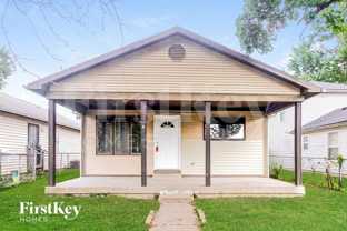 1351 S Pershing Ave - Photo 1 of 1